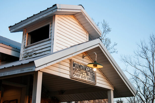 Mountain Grove School House